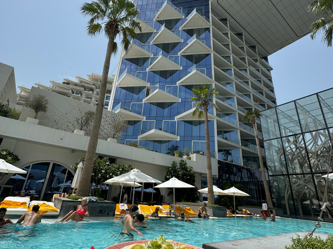 迪拜五号朱美拉棕榈酒店主图