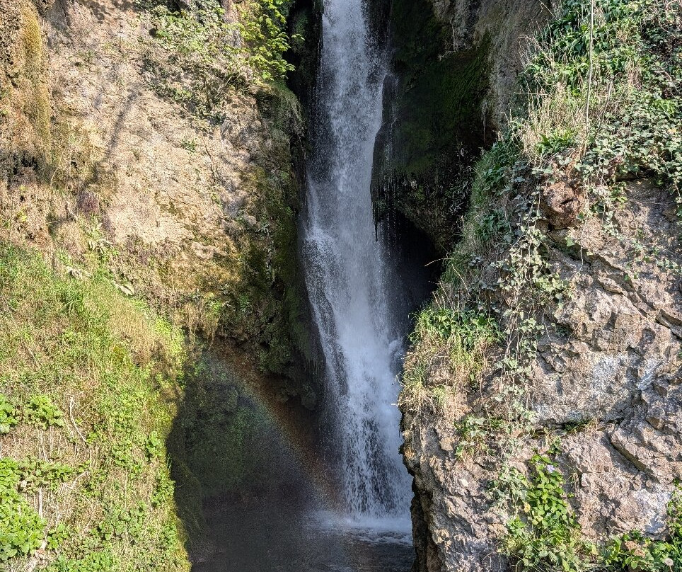 Dyserth Waterfall-Dyserth必去景点