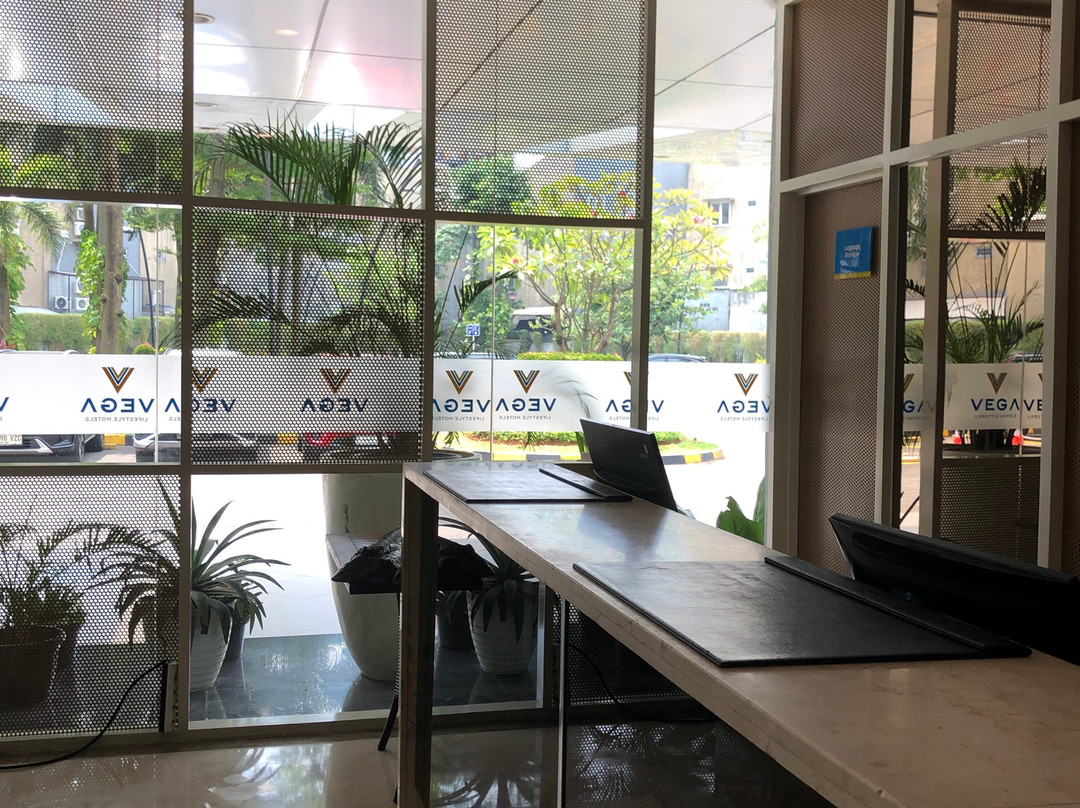 阿拉住宅游泳池景观开放式公寓酒店 - 近加丁塞尔彭主图