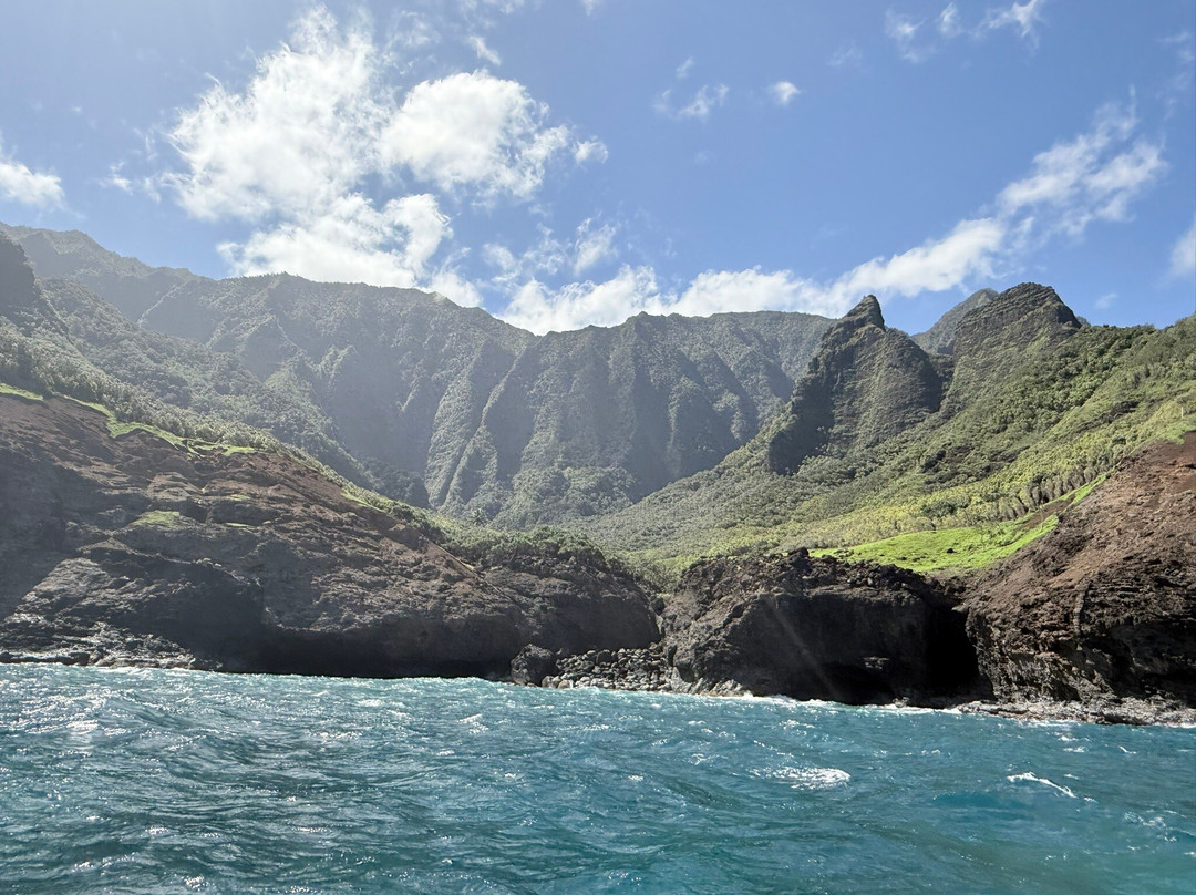 Makana Charters and Tours-卡慕也拉必去景点