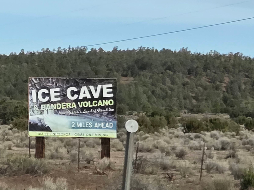 Land of Fire & Ice (Bandera Volcano & Ice Cave)-Grants必去景点