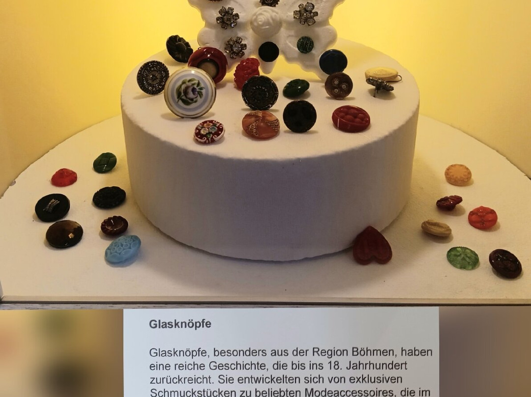 Glasmuseum Bärnbach-Baernbach必去景点