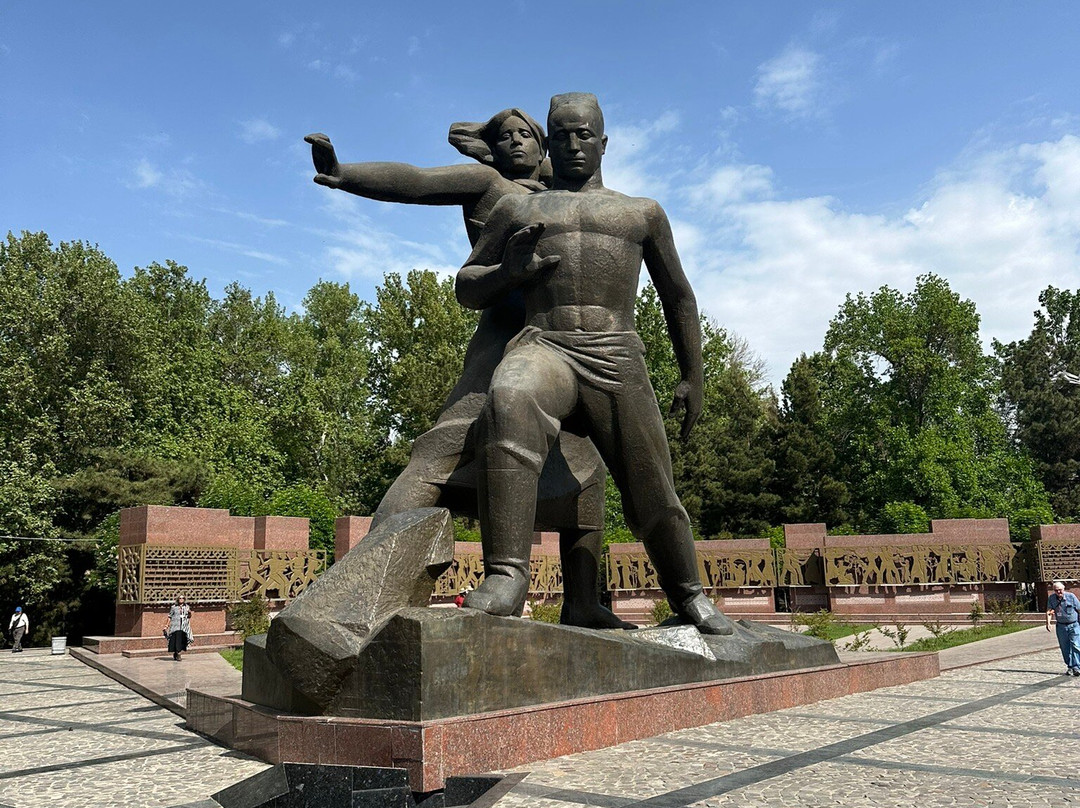 Courage Earthquake Memorial-塔什干必去景点