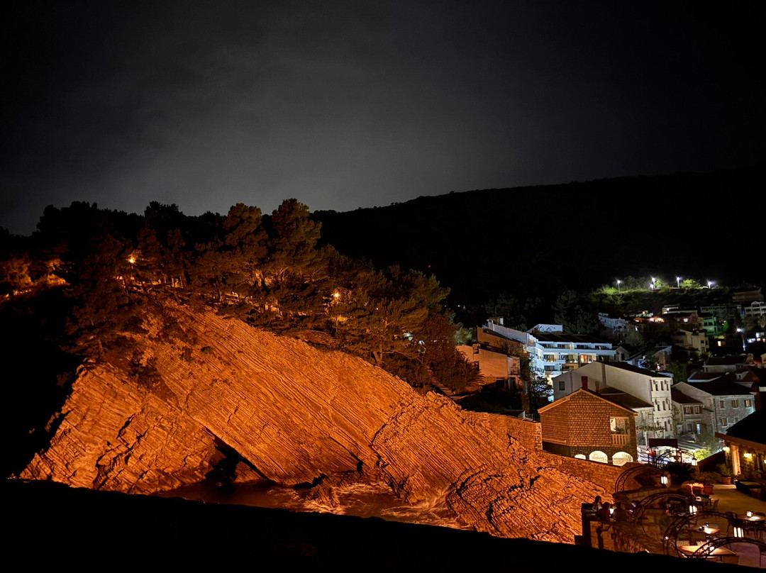 Petrovac Quay-Petrovac必去景点