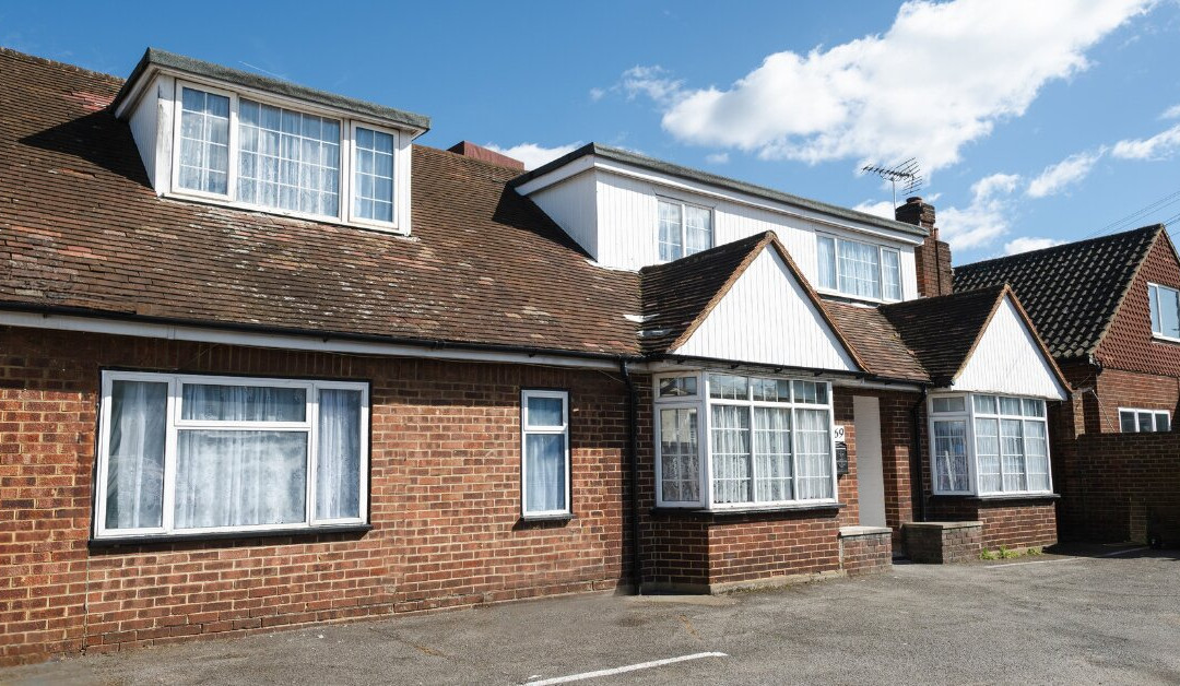 Laburnum Guest House - Heathrow London T5