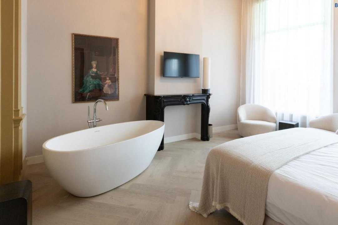 Dam Residence Boutique Hotel