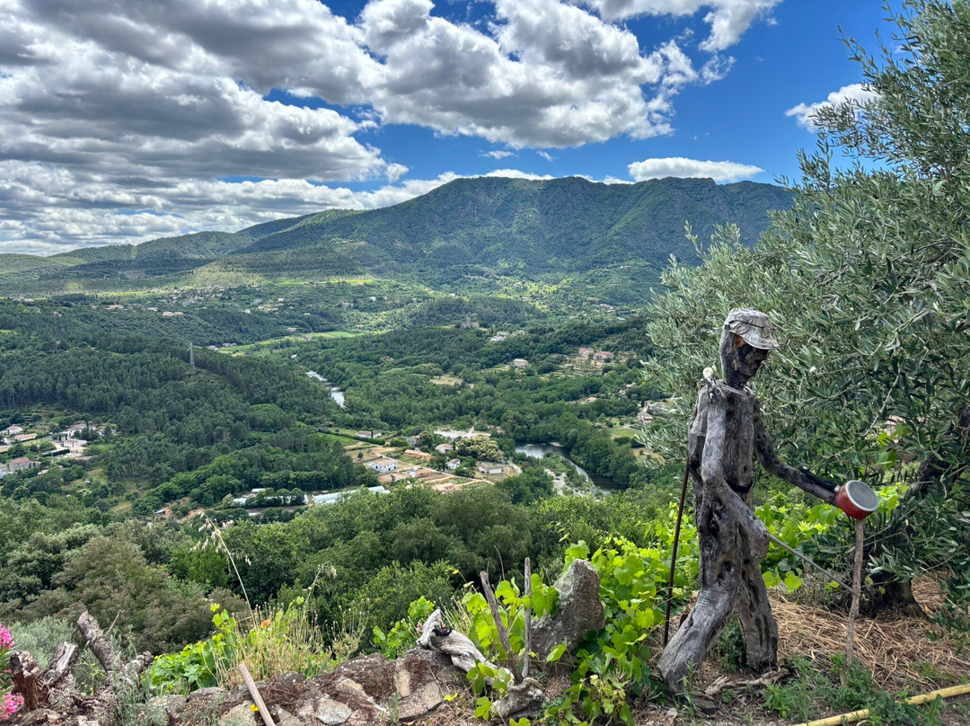 Village de Naves-Les Vans必去景点