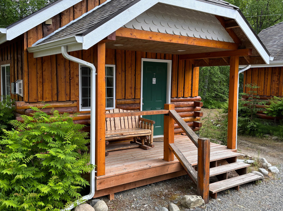 Denali Fireside Cabin & Suites主图
