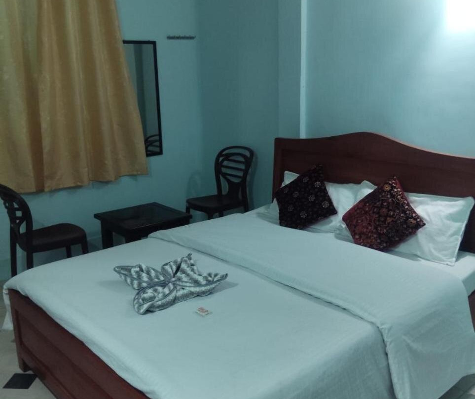 Shalom Guest House & Restaurant