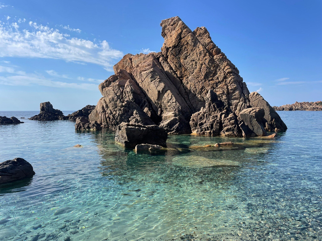 Cala Tinnari-Costa Paradiso必去景点