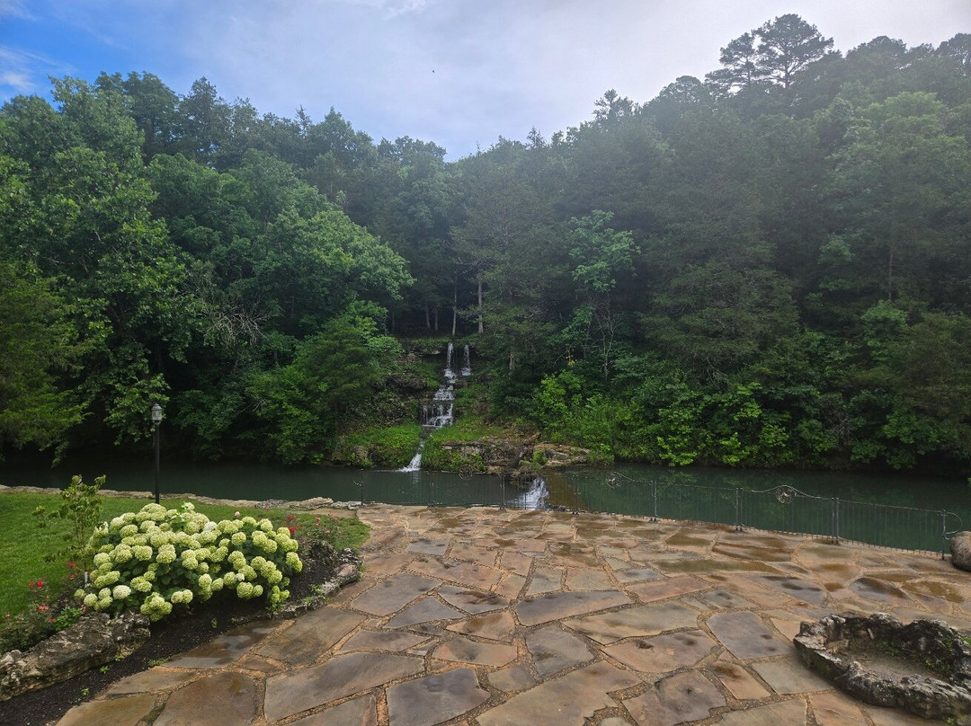 Dogwood Canyon Nature Park-Lampe必去景点