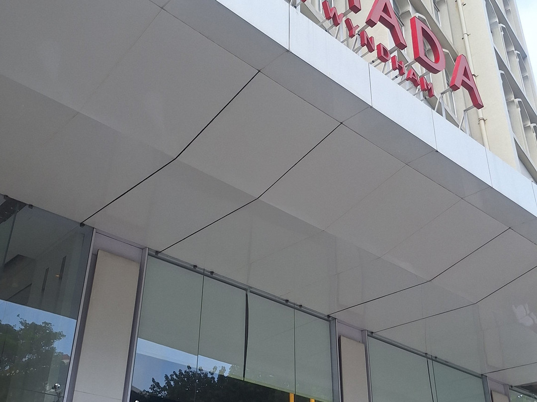 科伦坡温德姆华美达酒店主图