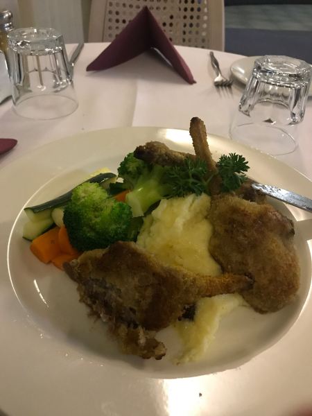 君布克汽车旅馆-餐饮