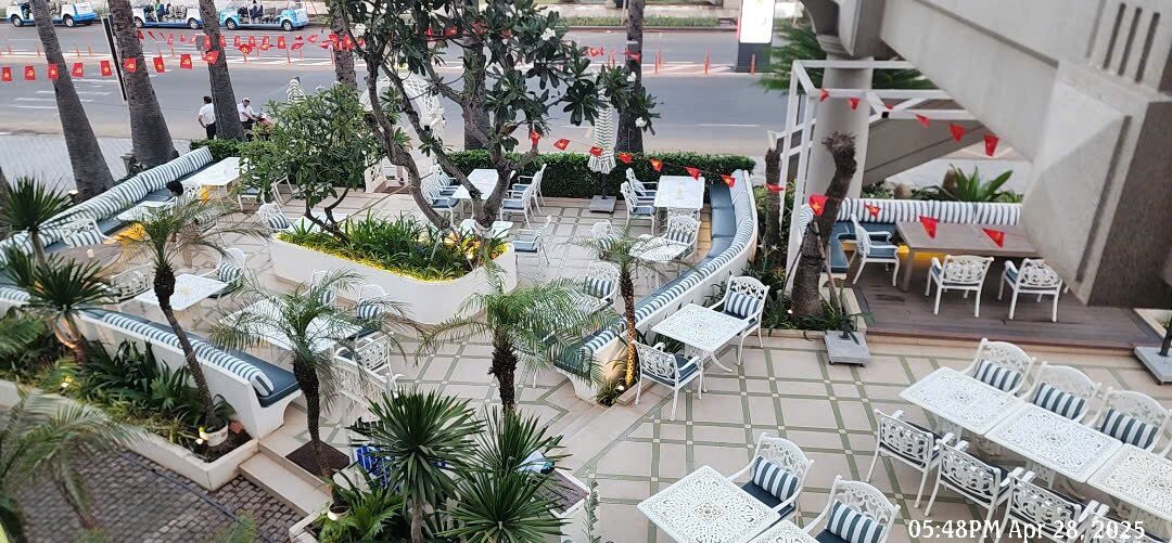 头顿帝国酒店主图