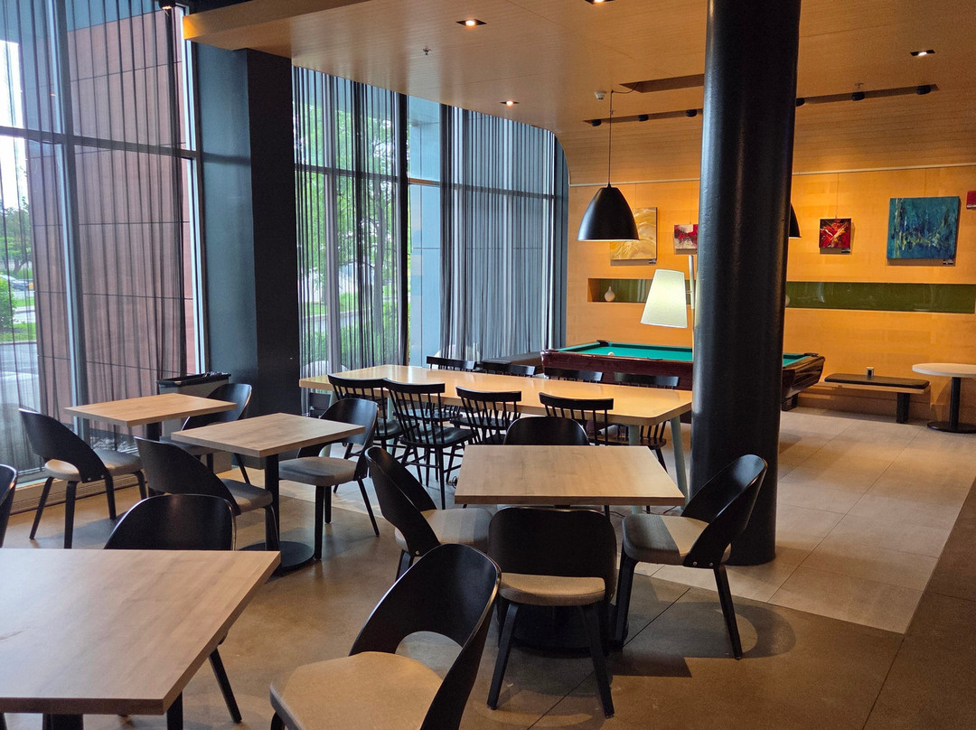 蒙特利尔机场雅乐轩酒店主图