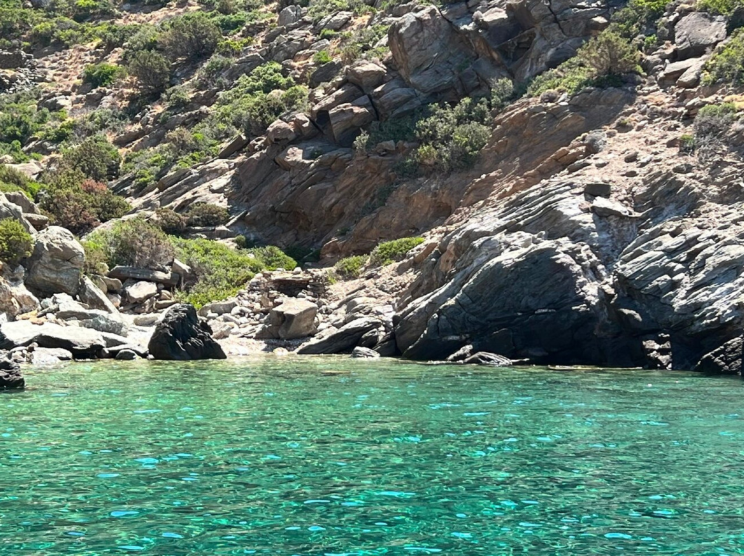 Amanda Boat Tours-Platis Gialos必去景点