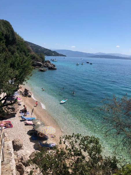 潘托克拉特酒店-旅行者