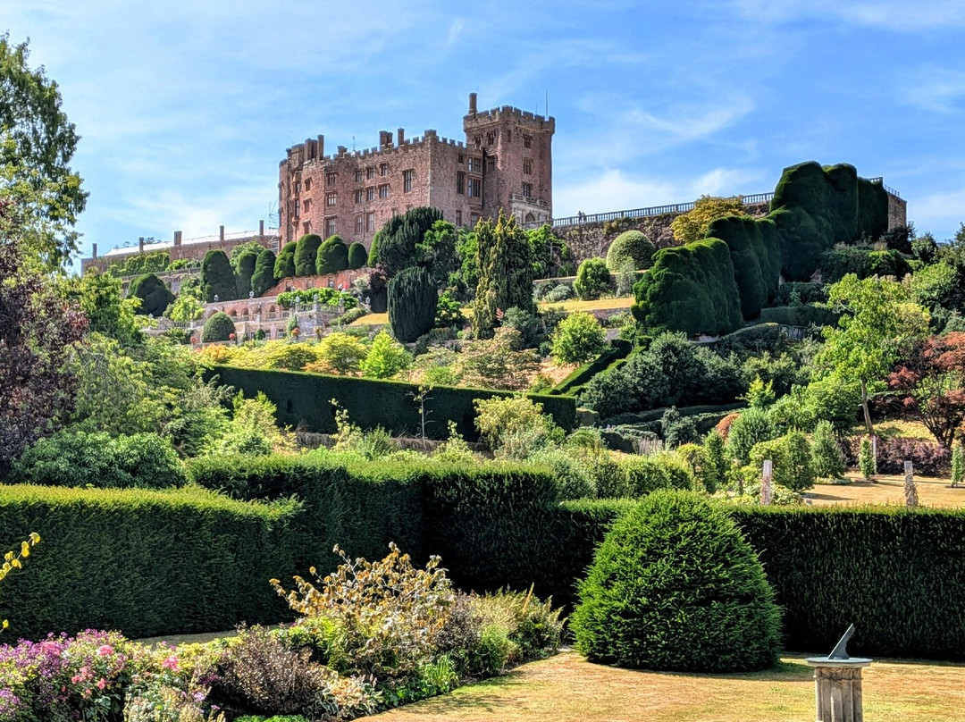 Powis Castle and Garden-Welshpool必去景点