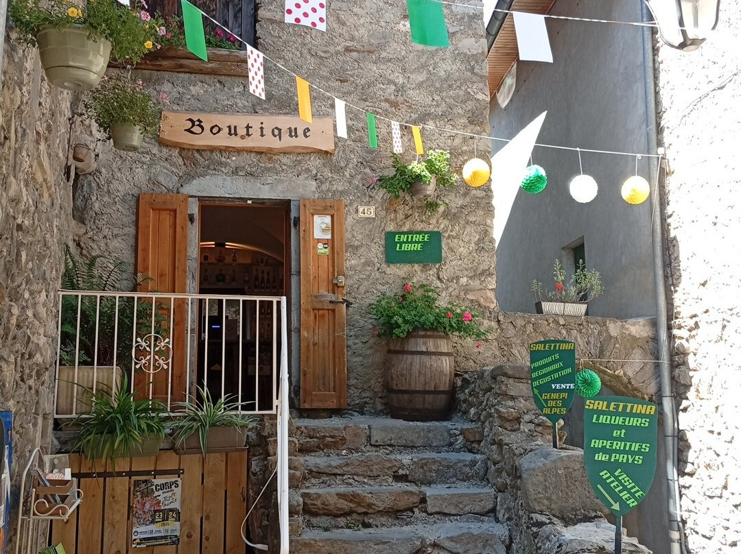 Maison Salettina distillerie-Corps必去景点
