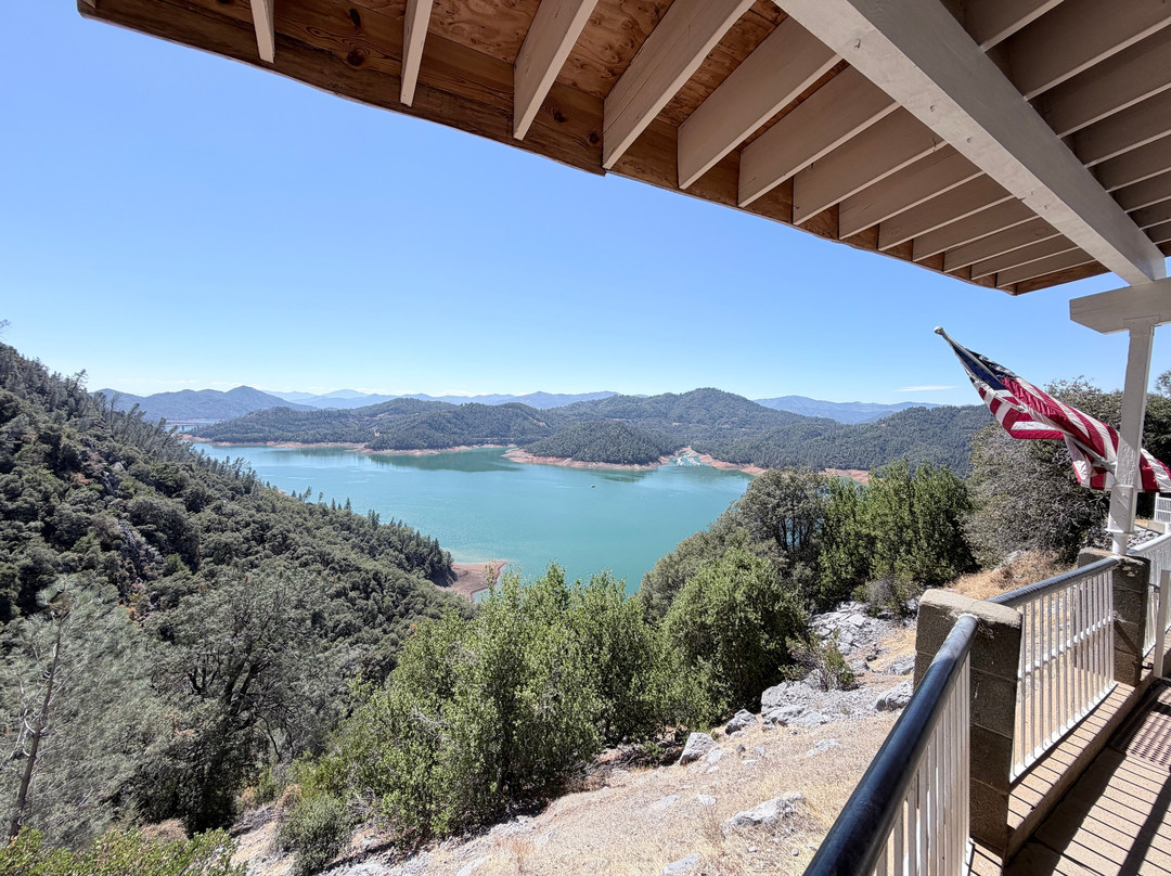 Lake Shasta Caverns-Lakehead必去景点