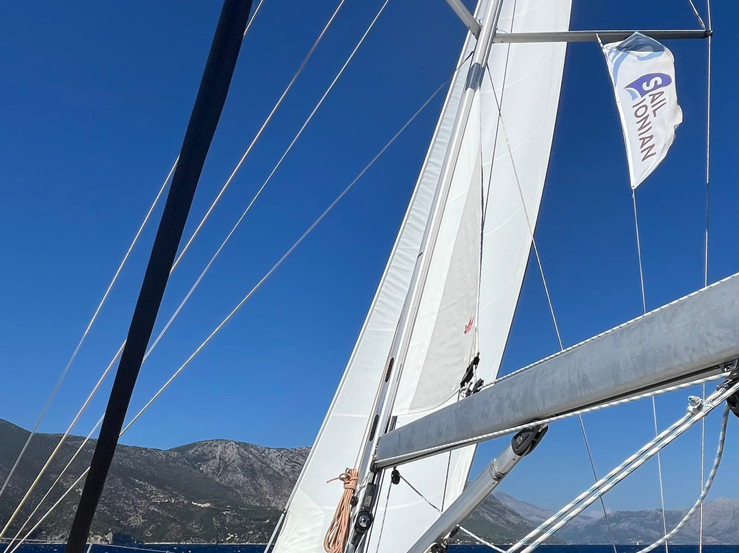 Sail Ionian Yacht Charter-莱夫卡扎必去景点