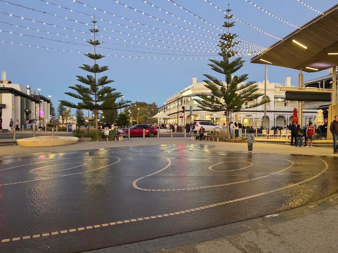 Henley Square-Henley Beach必去景点