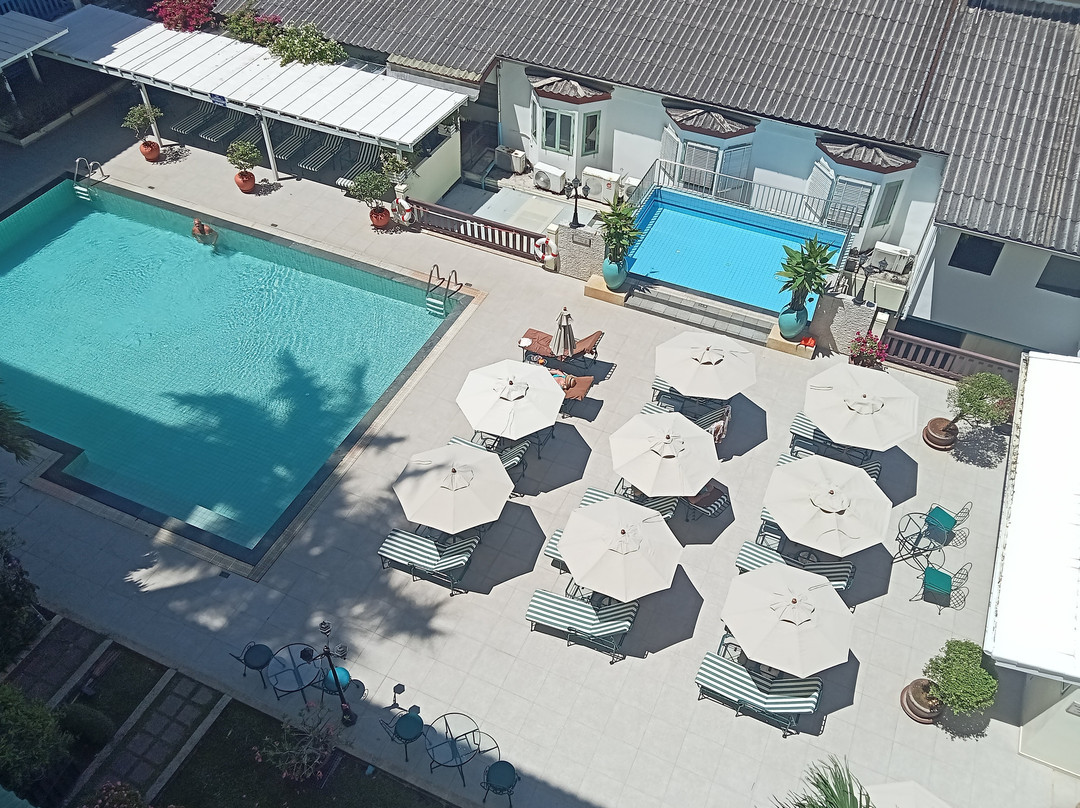 普吉岛凯特睿海湾酒店主图