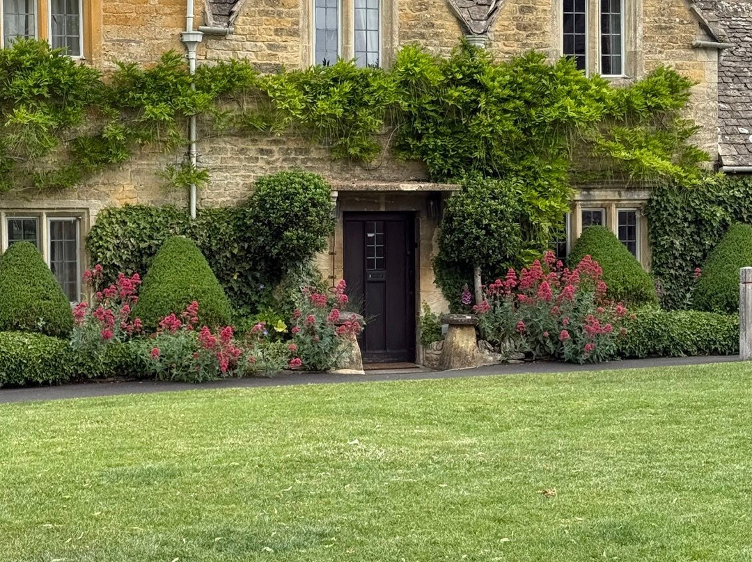 The Cotswold Tour Guide-切尔滕纳姆必去景点