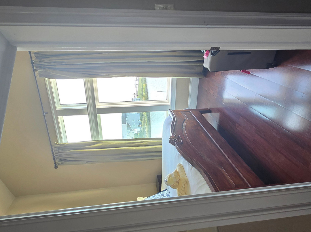 Oasis Suites Hotel主图