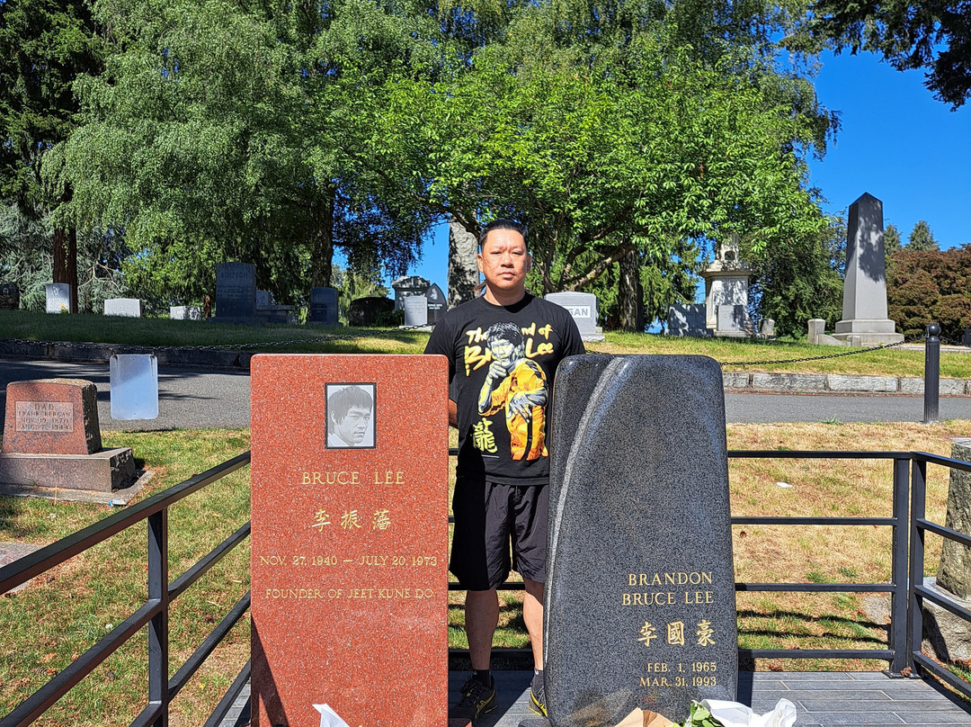 李小龙墓地-西雅图必去景点