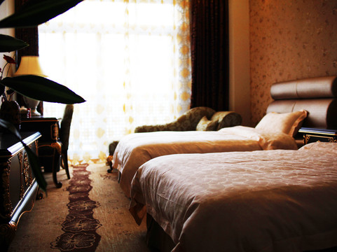 雲初酒店公寓(成都春熙路西段天府广场地铁站店)主图