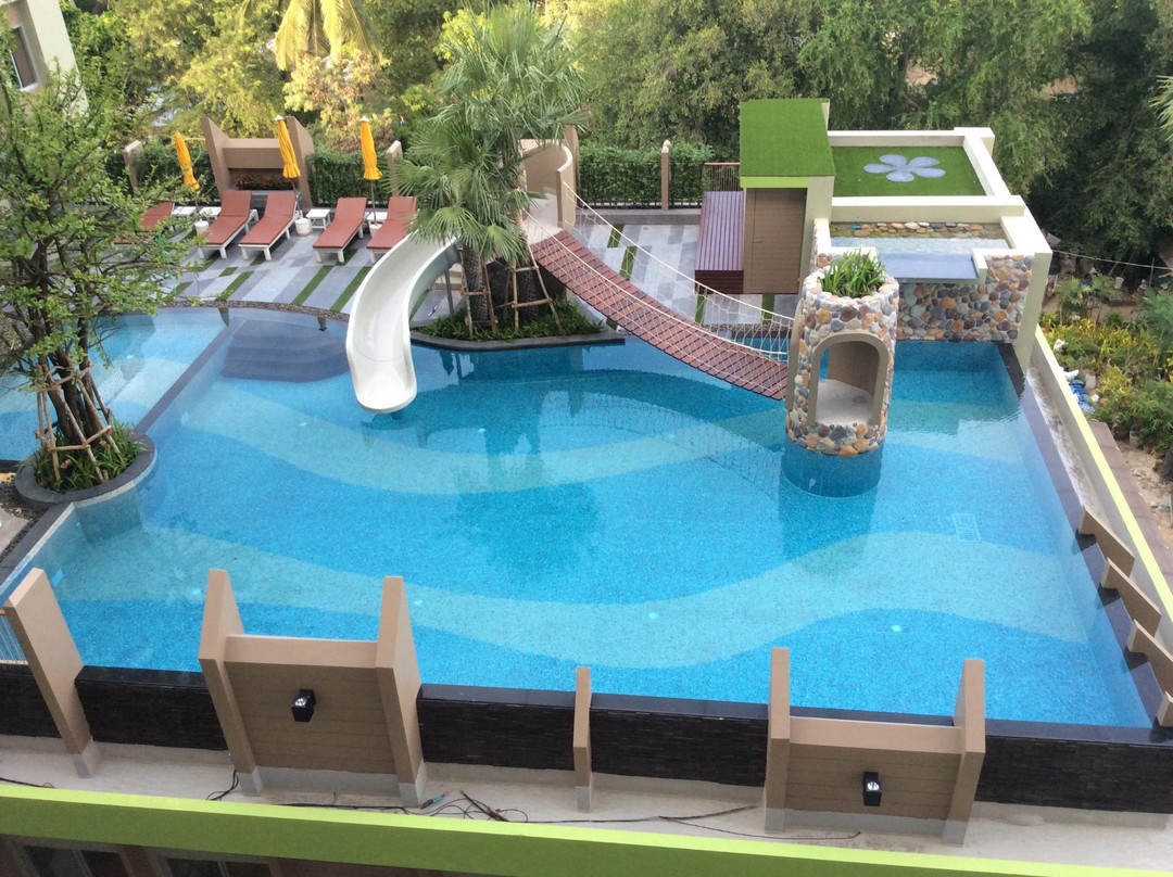 查安长海滩酒店