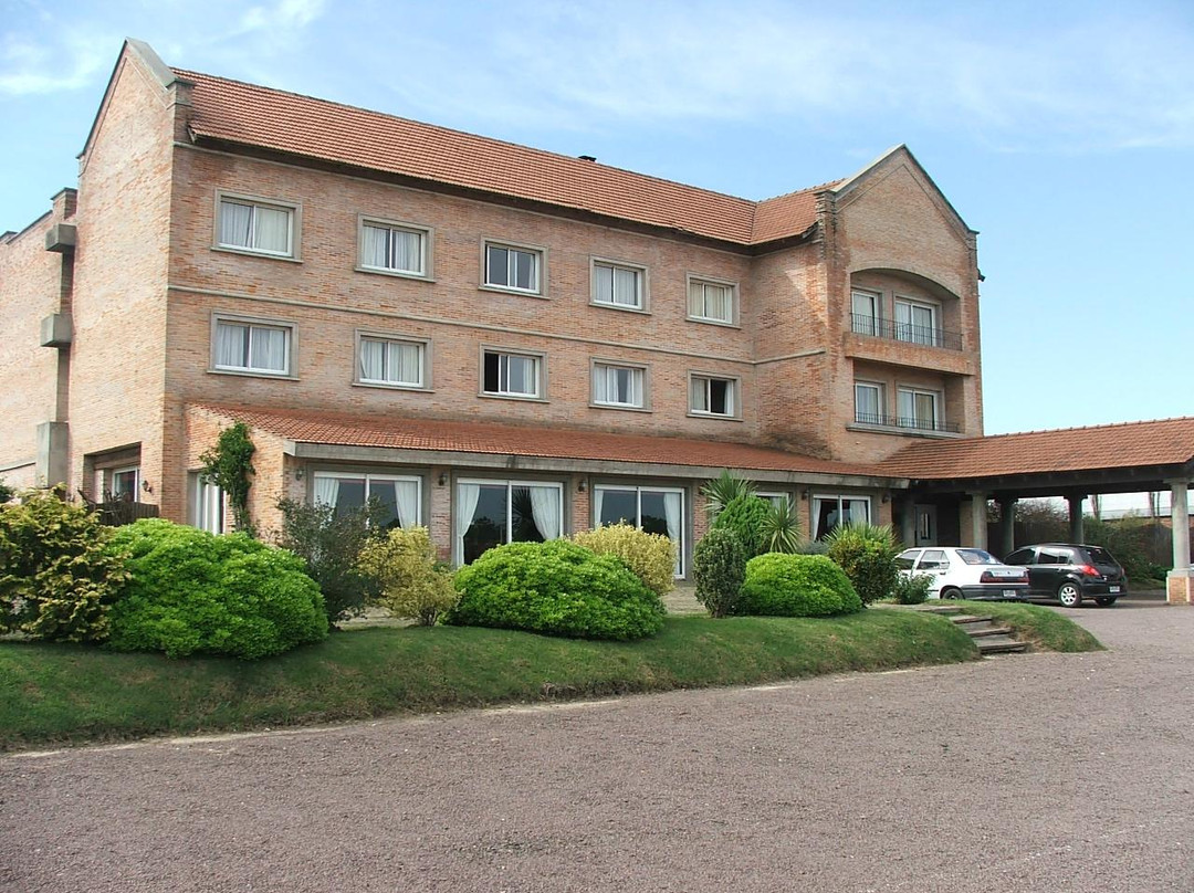 Tacuarembo酒店住宿-Hotel Carlos Gardel