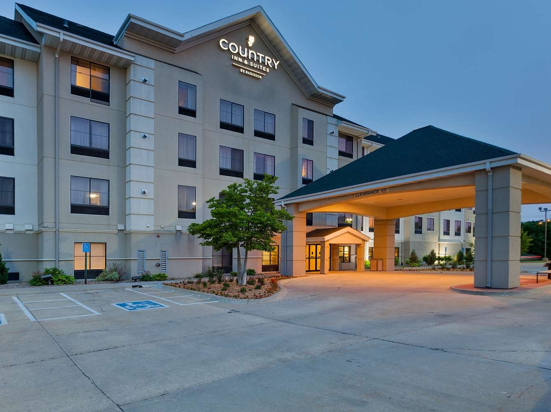 Staybridge Suites Cedar Rapids North by IHG主图