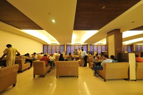 Hotel Janatha Deluxe