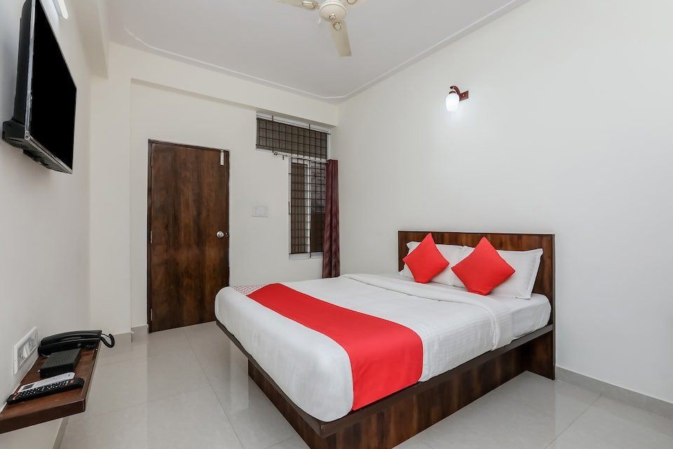 OYO 12347 MV Residency