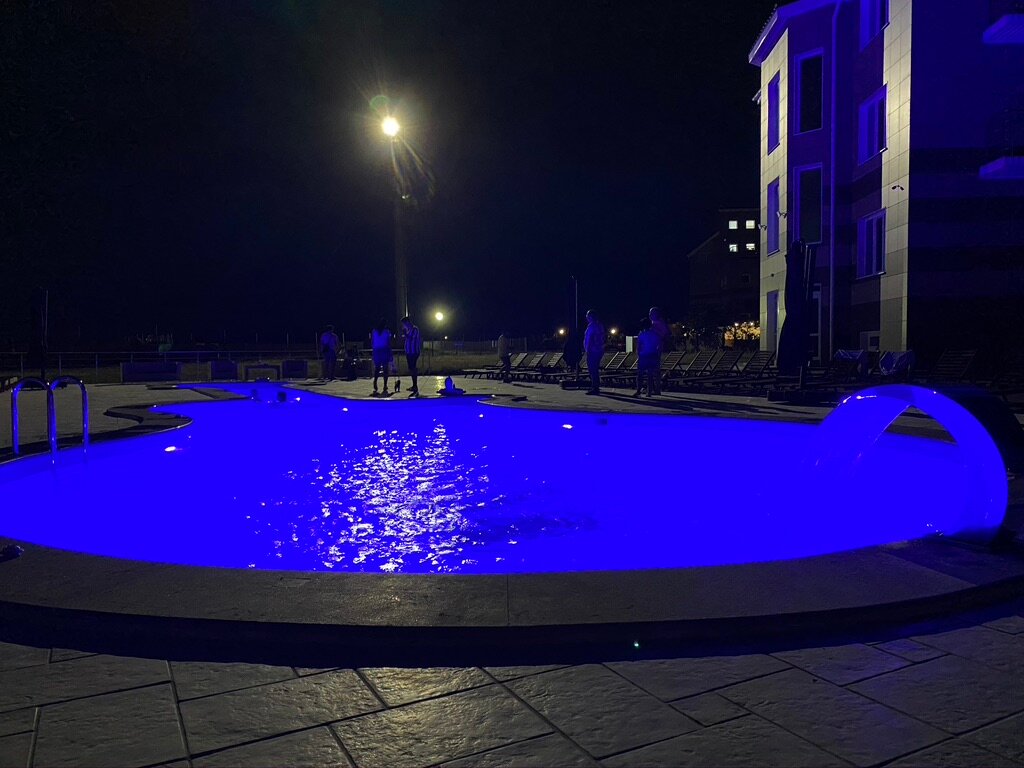 Foton Hotel & Restaurant-泳池