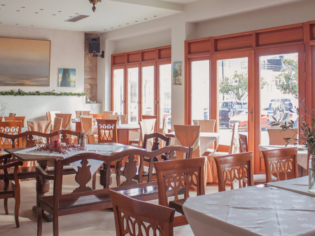 Desfina酒店住宿-Pythia Art Hotel