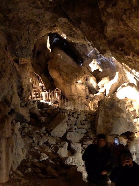 El Pakiva Cavern景点图片