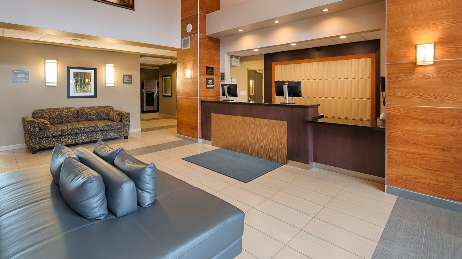 Best Western Plus Moose Jaw-官方