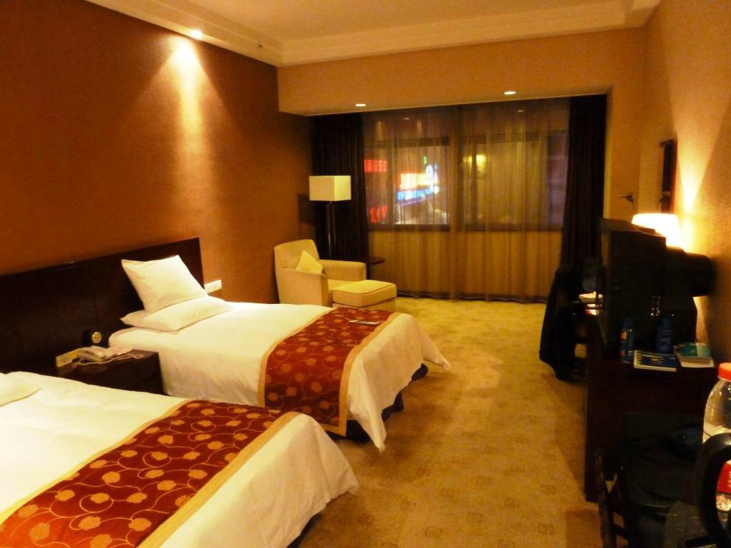 龙泉国际大酒店-客卧