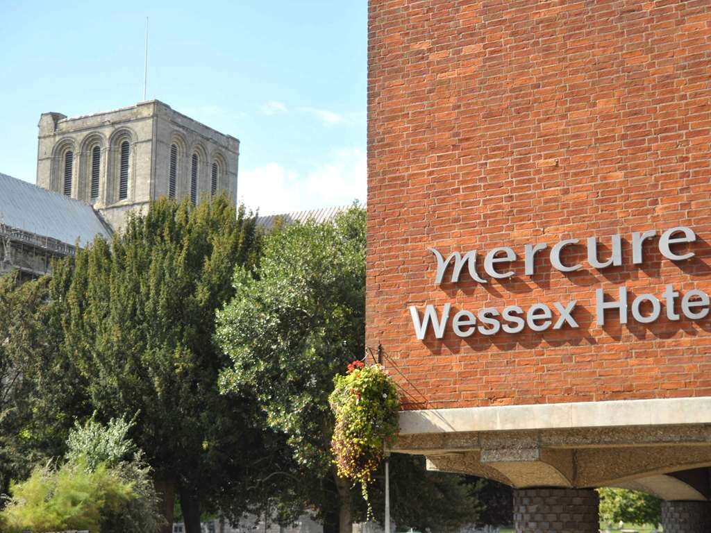 Winchester Wessex Hotel by Sunday主图