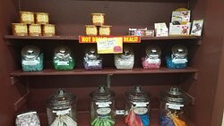 Cyndi's Sweet Shoppe-艾肯必去景点