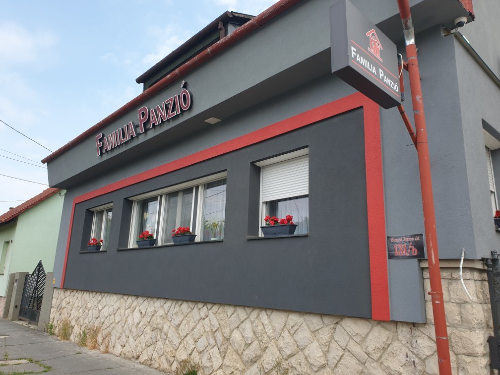 Familia Panzio Gyor-官方