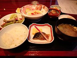 盛冈大都会酒店主图