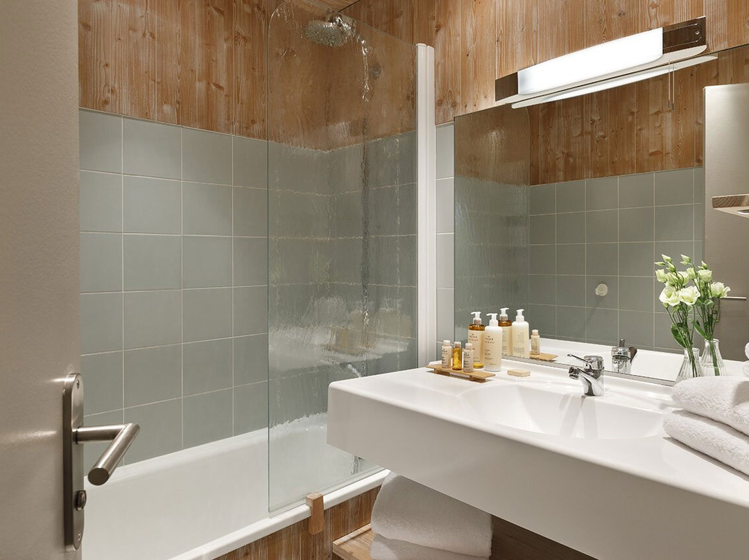 Ours Blanc Hotel & Spa主图