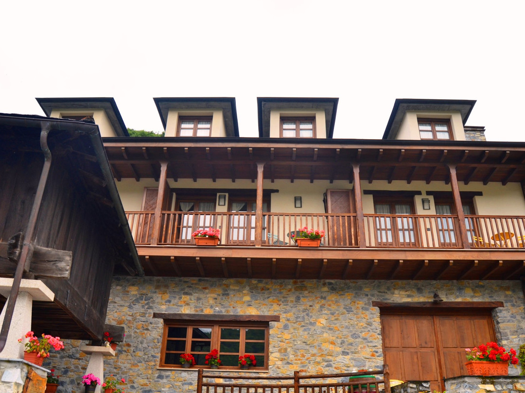 Camin de Muniellos Apartamentos Rurales