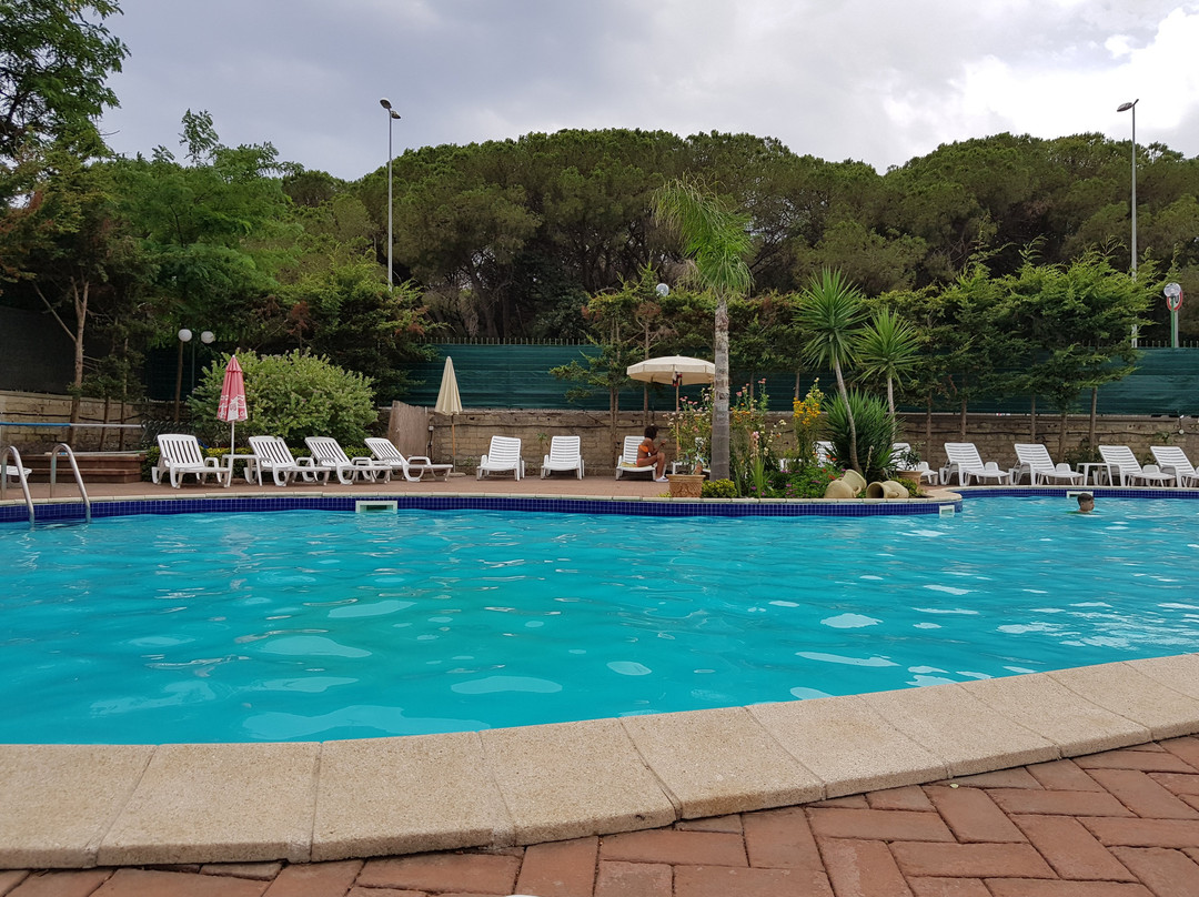Thaire Resort