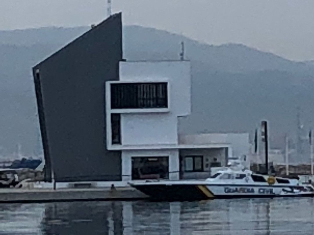 Alcadeisa Marina-拉利内阿必去景点