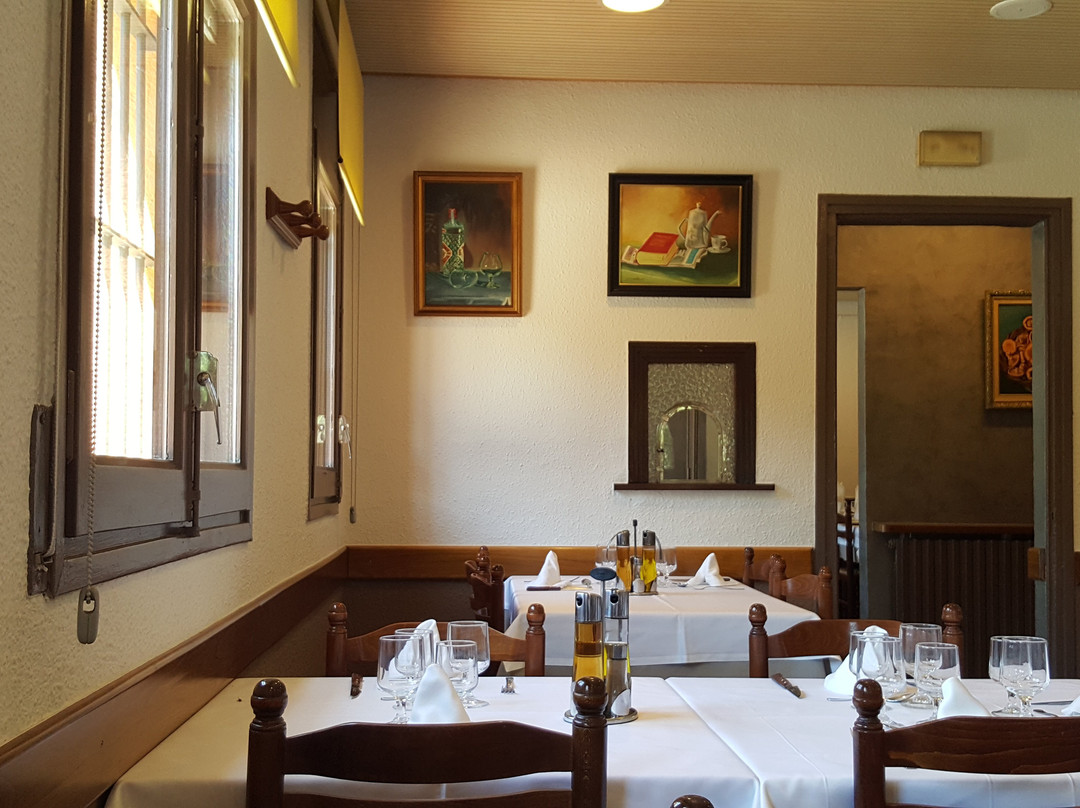 Sant Bartomeu del Grau餐馆和美食-Can Pairot